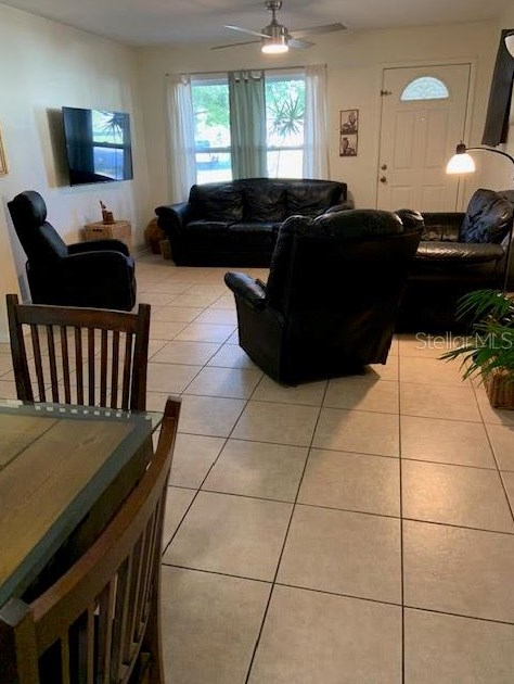 2068 Garden Ln, Bradenton FL  34207-8553 exterior