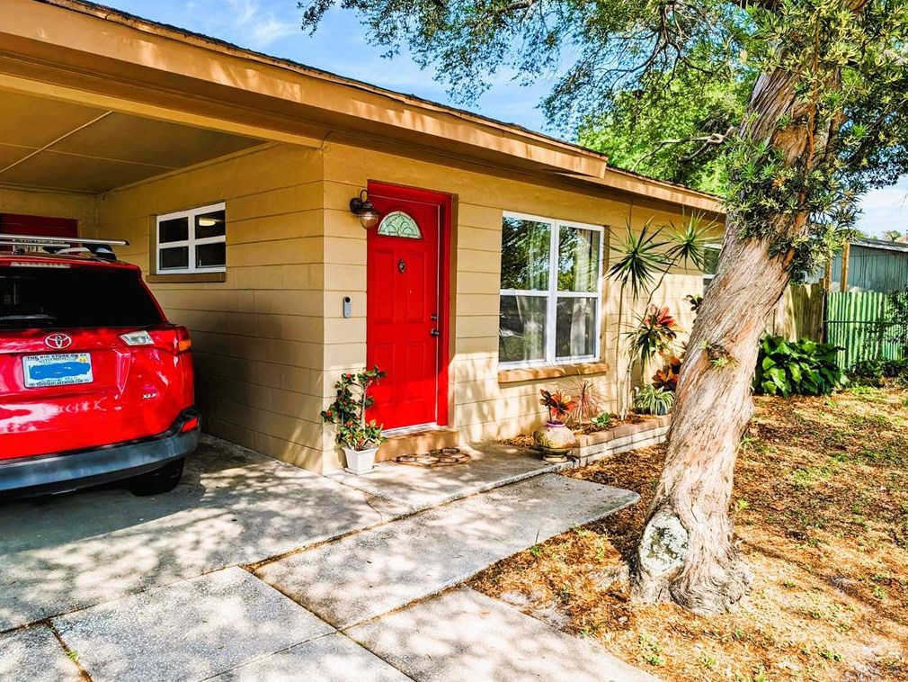 2068 Garden Ln, Bradenton FL  34207-8553 exterior