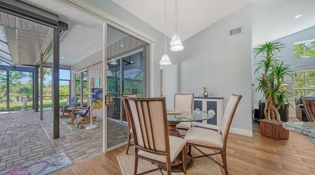 2006 Tocobaga Ln, Nokomis FL 34275-5309 exterior