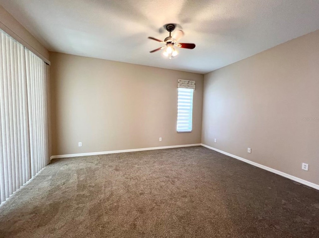 4117 Cascade Falls Dr, Sarasota FL 34243-4284 exterior