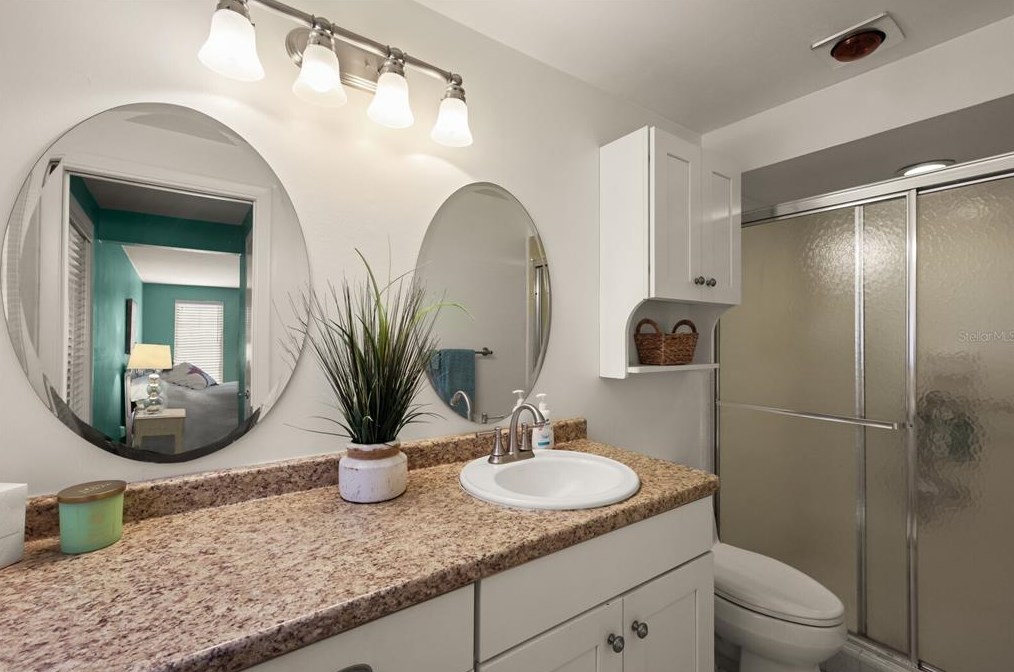 608 Foxworth Ln, Bradenton Beach FL  34217-1221 exterior