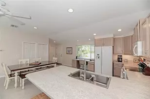 5577 Contento Dr, Sarasota, FL 34242 - Photo 17