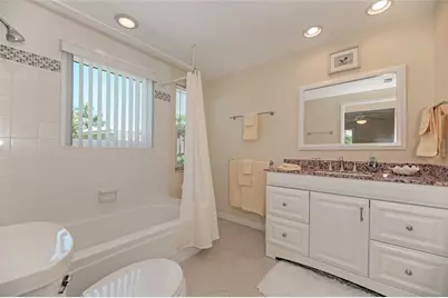 5577 Contento Drive, Sarasota, FL 34242 - Photo 29