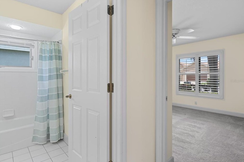 8718 53rd Pl, Bradenton FL  34211-3701 exterior