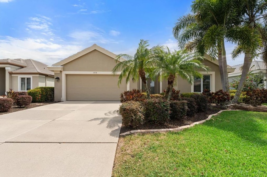 8718 53rd Pl, Bradenton FL  34211-3701 exterior