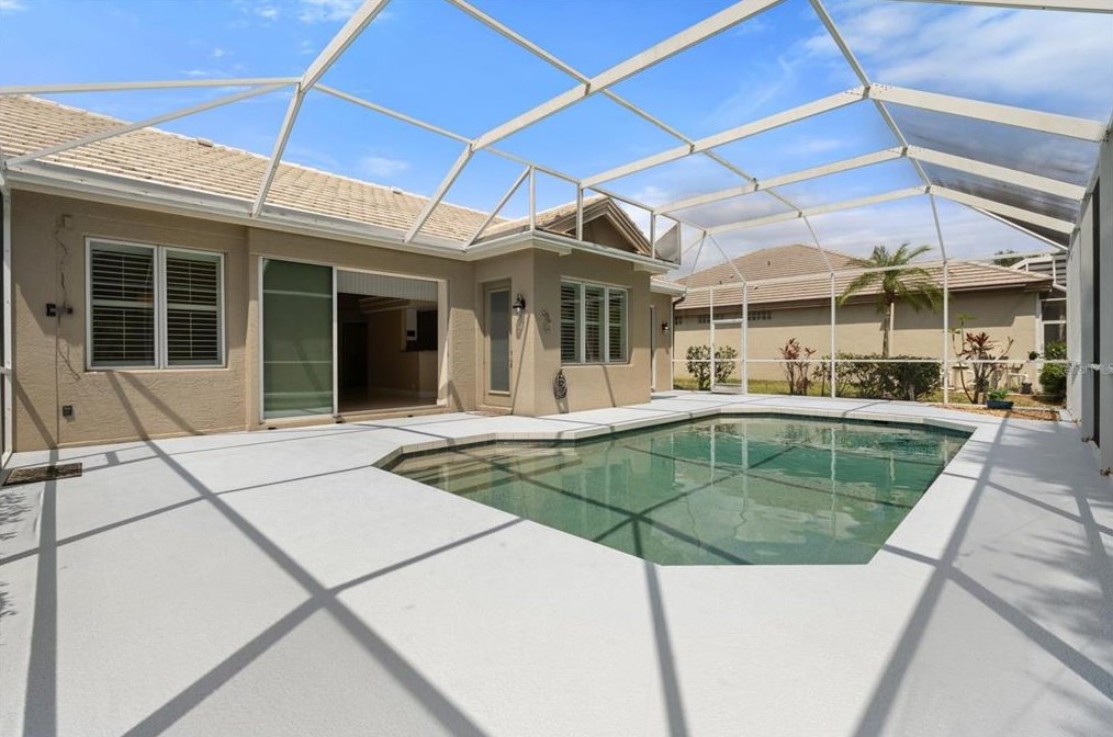 8718 53rd Pl, Bradenton FL  34211-3701 exterior