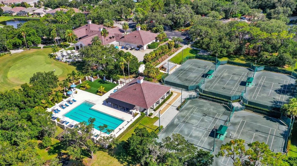 8718 53rd Pl, Bradenton FL  34211-3701 exterior