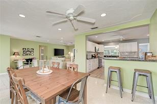 5640 Cape Leyte Dr, Sarasota, FL 34242 - Photo 17