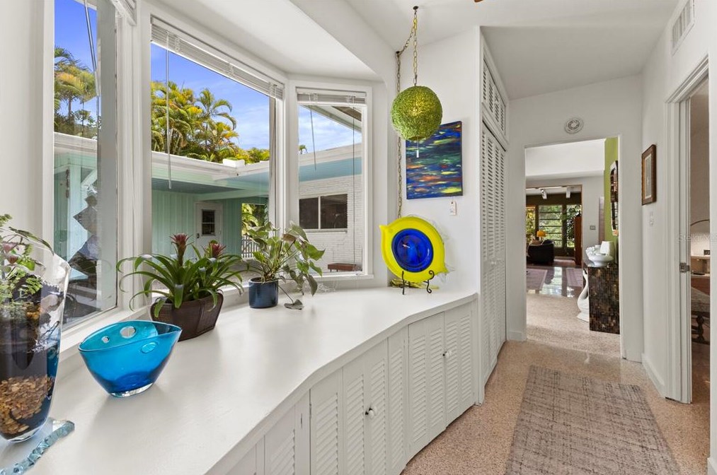 940 Caloosa Dr, Sarasota FL 34234-8322 exterior