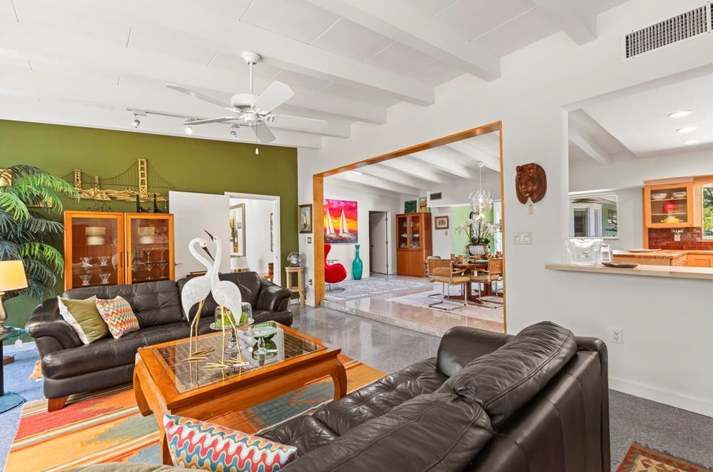 940 Caloosa Dr, Sarasota FL 34234-8322 exterior