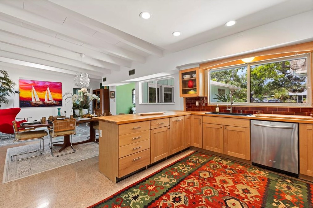 940 Caloosa Dr, Sarasota FL 34234-8322 exterior