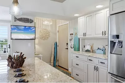 4325 Gulf Of Mexico Drive #408, Longboat Key, FL 34228 - Photo 9