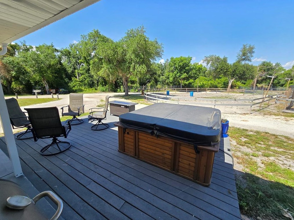 36400 Washington Loop Rd, Punta Gorda FL 33982-9589 exterior