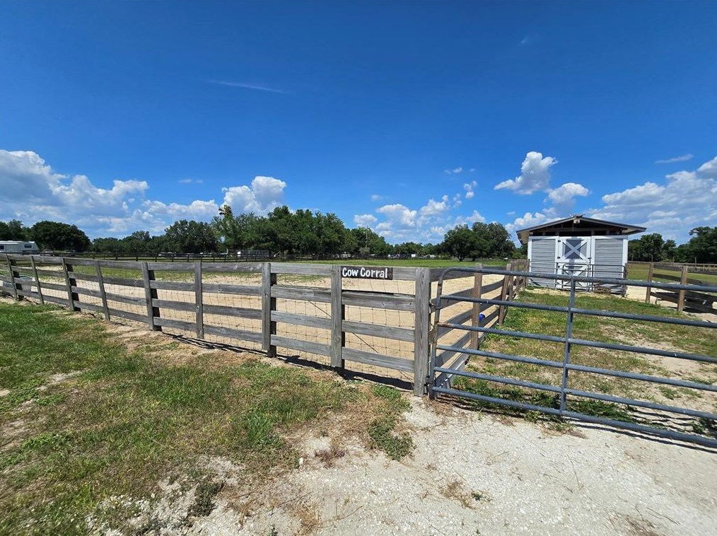 36400 Washington Loop Rd, Punta Gorda FL 33982-9589 exterior