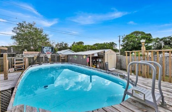 3733 Feather Dr, Lakeland FL 33812-4127 exterior