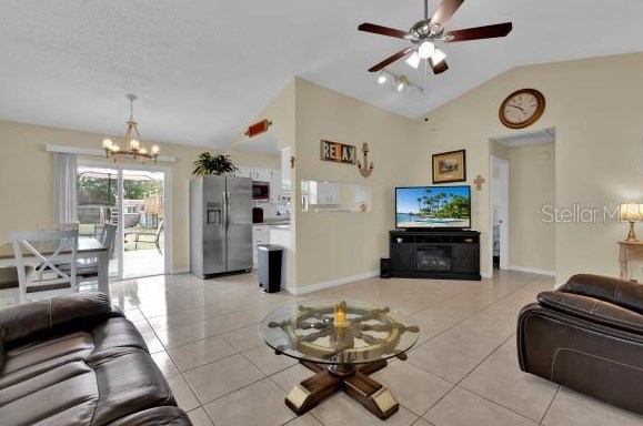 3733 Feather Dr, Lakeland FL 33812-4127 exterior