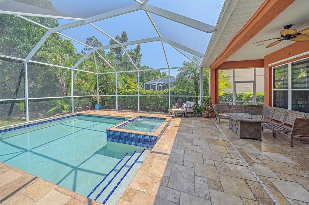 6715 70th Ct, Bradenton FL  34203-7101 exterior