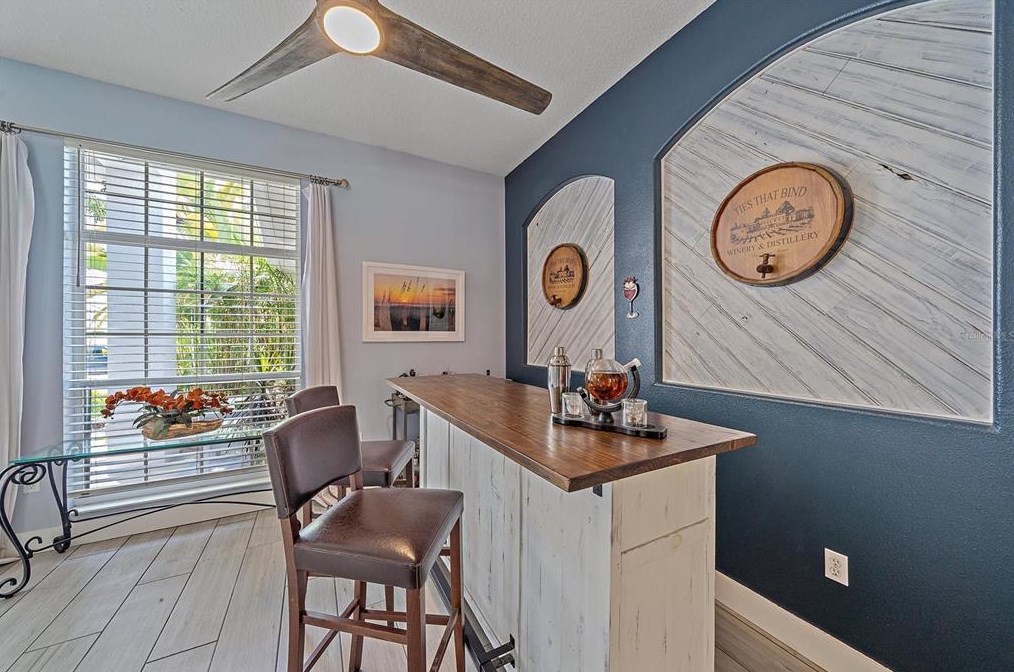 6715 70th Ct, Bradenton FL  34203-7101 exterior