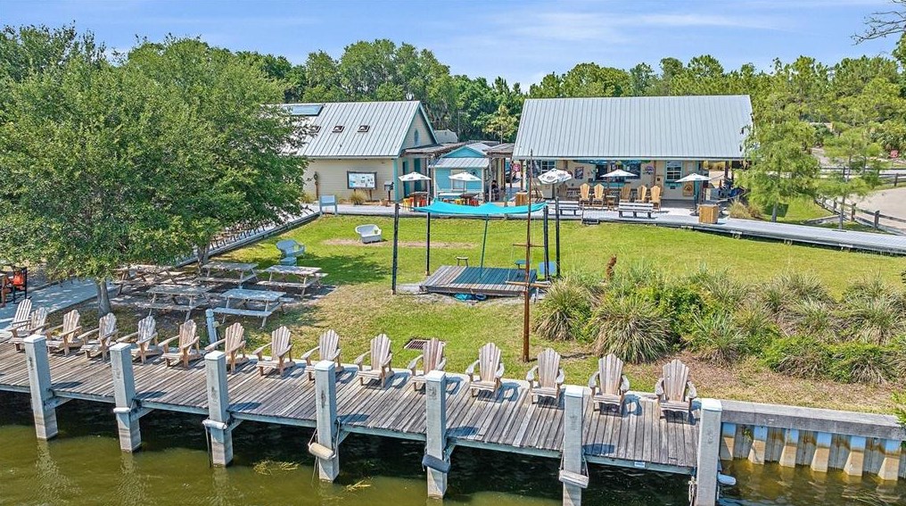 6715 70th Ct, Bradenton FL  34203-7101 exterior