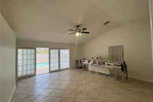 2025 Amanda Dr, Sarasota, FL 34232 - Photo 17