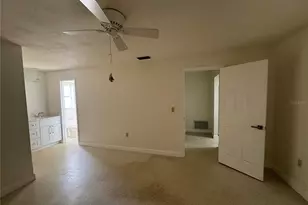 2025 Amanda Dr, Sarasota, FL 34232 - Photo 13