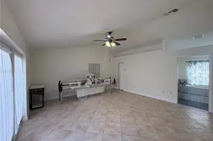 2025 Amanda Dr, Sarasota, FL 34232 - Photo 19