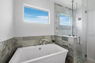 3550 Flamingo Ave, Sarasota, FL 34242 - Photo 77