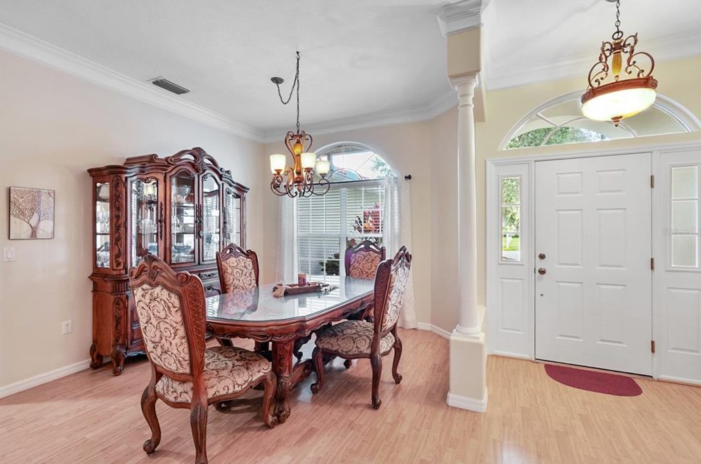 4416 Golden Lk Dr, Sarasota FL  34233-1978 exterior