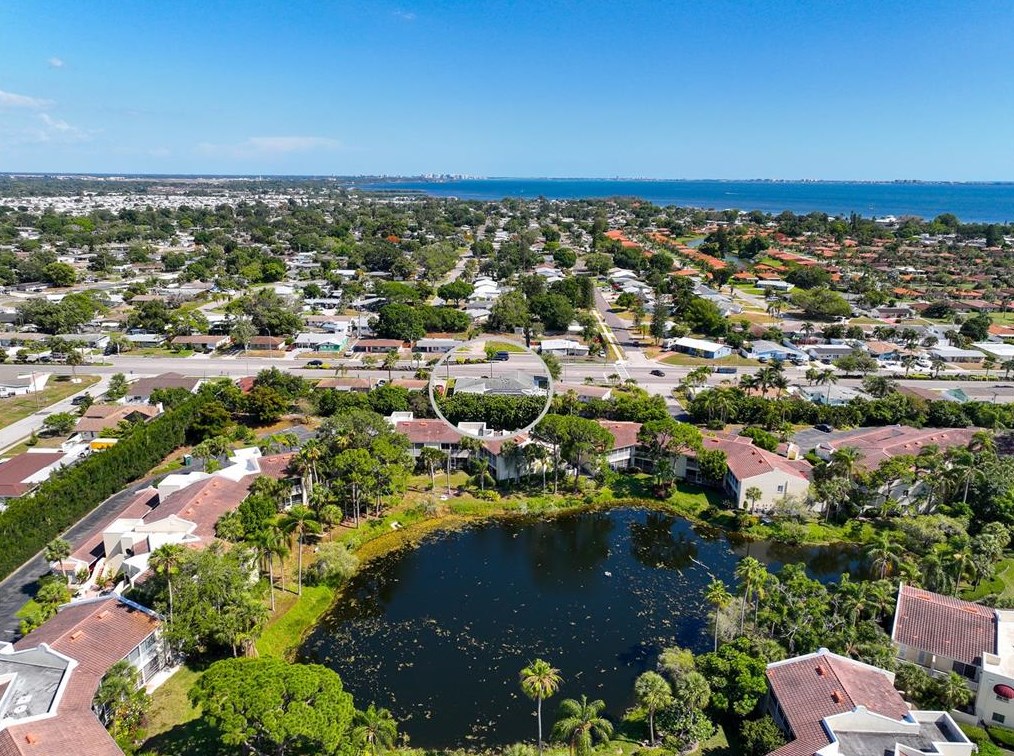 3007 Bayshore Gdn Pkwy, Bradenton FL  34207-4337 exterior