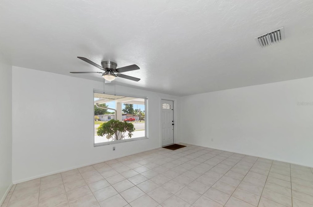 3007 Bayshore Gdn Pkwy, Bradenton FL  34207-4337 exterior