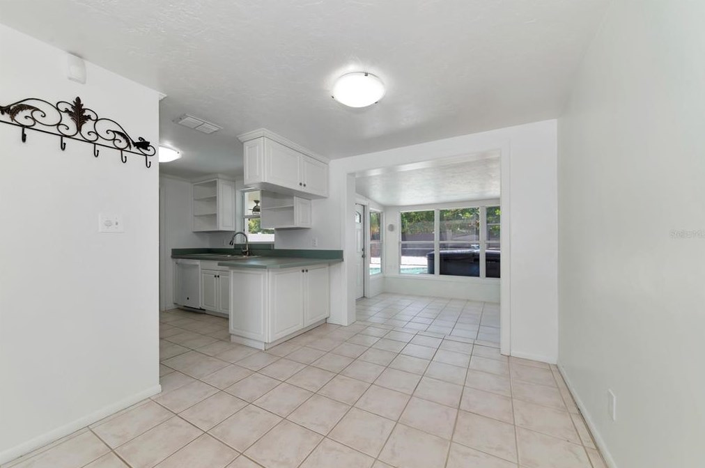 3007 Bayshore Gdn Pkwy, Bradenton FL  34207-4337 exterior