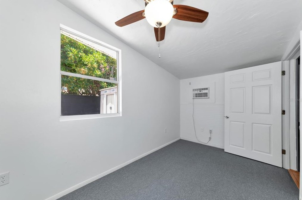 3007 Bayshore Gdn Pkwy, Bradenton FL  34207-4337 exterior