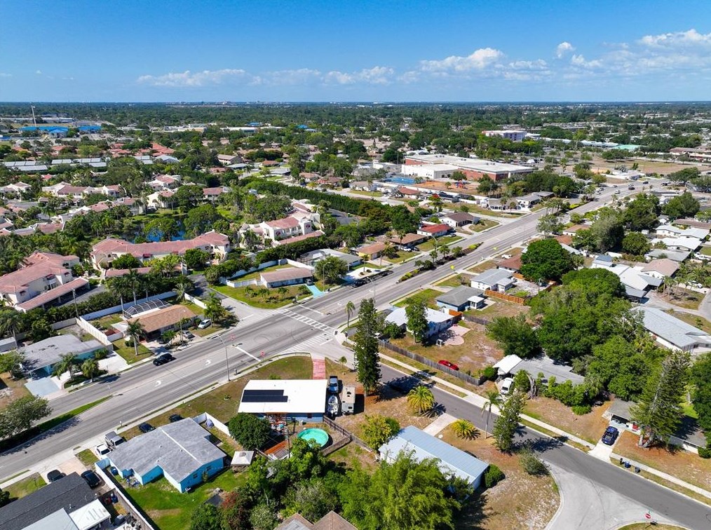 3007 Bayshore Gdn Pkwy, Bradenton FL  34207-4337 exterior