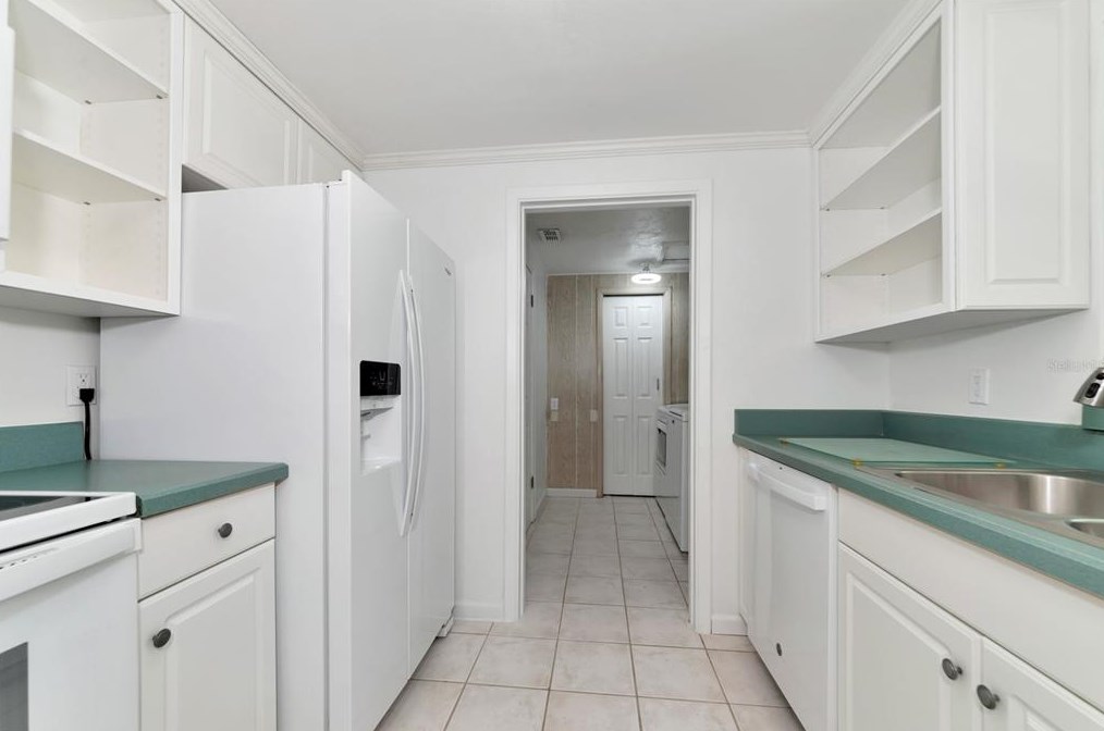 3007 Bayshore Gdn Pkwy, Bradenton FL  34207-4337 exterior