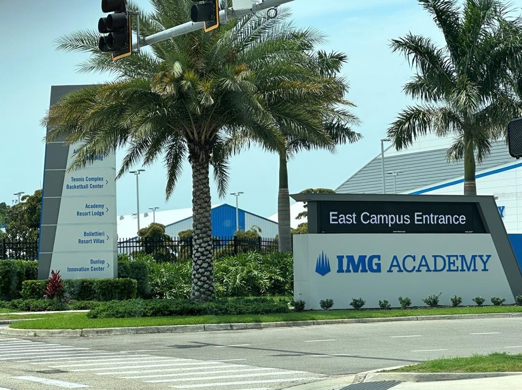 3007 Bayshore Gdn Pkwy, Bradenton FL  34207-4337 exterior