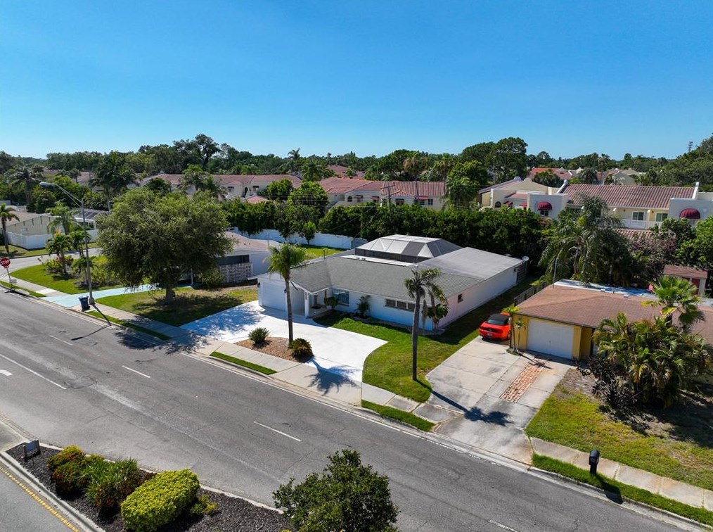 3007 Bayshore Gdn Pkwy, Bradenton FL  34207-4337 exterior