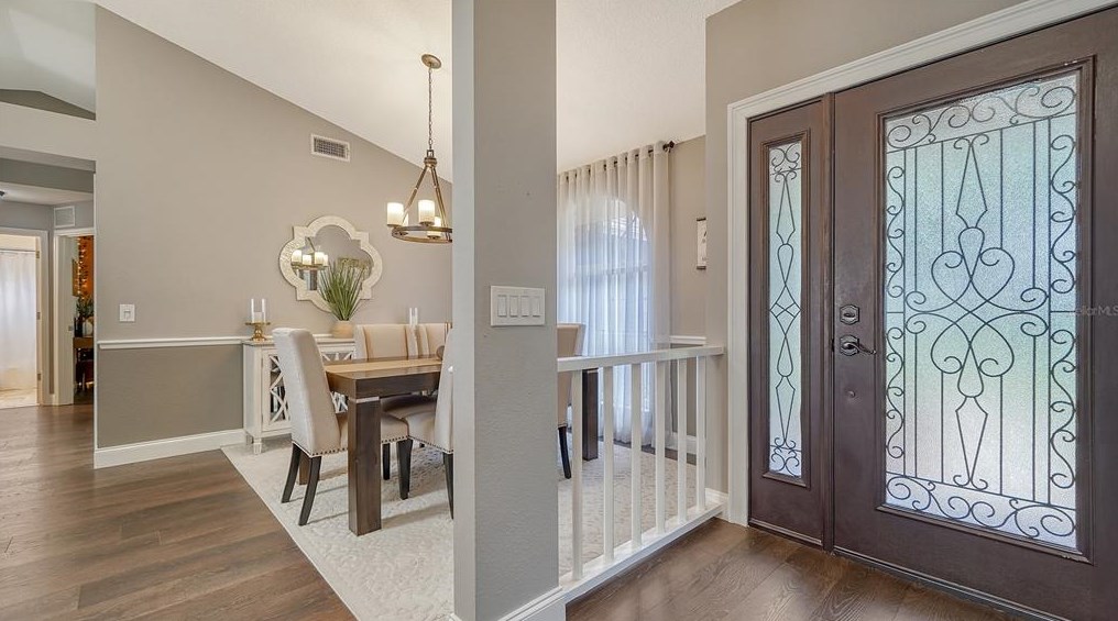 2453 Briar Oak Cir, Sarasota FL  34232-6128 exterior