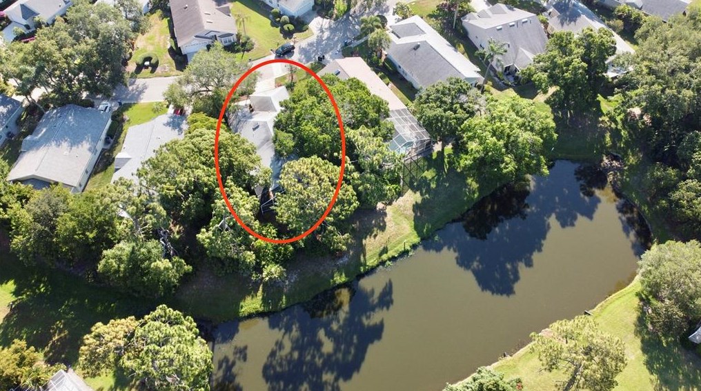 4912 Linsey Ct, Sarasota FL 34243-4556 exterior