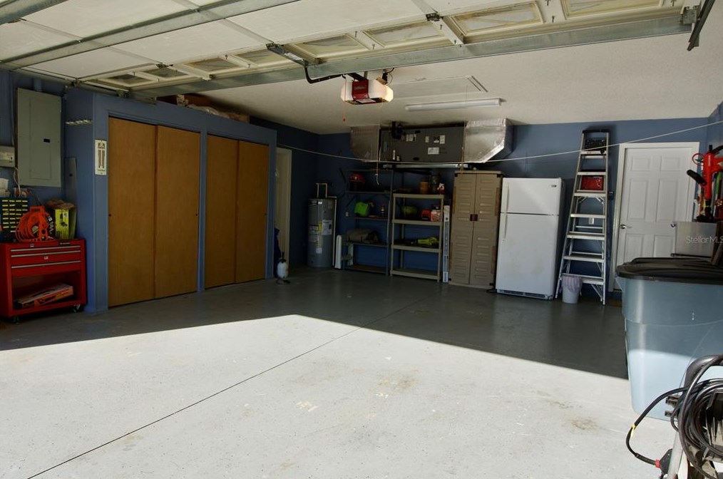 4912 Linsey Ct, Sarasota FL 34243-4556 exterior