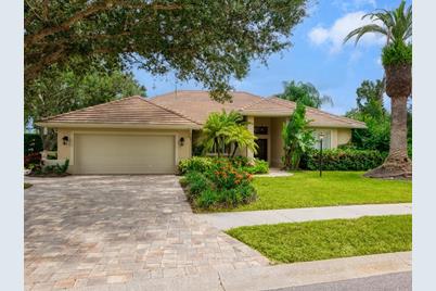 420 Autumn Chase Drive, Venice, FL 34292 - Photo 1