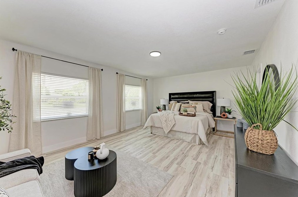 4914 34 Ave, Bradenton FL  34208-6930 exterior