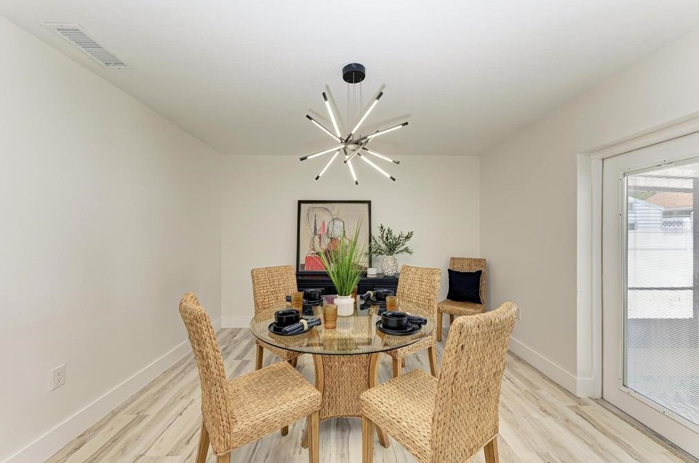 4914 34 Ave, Bradenton FL  34208-6930 exterior