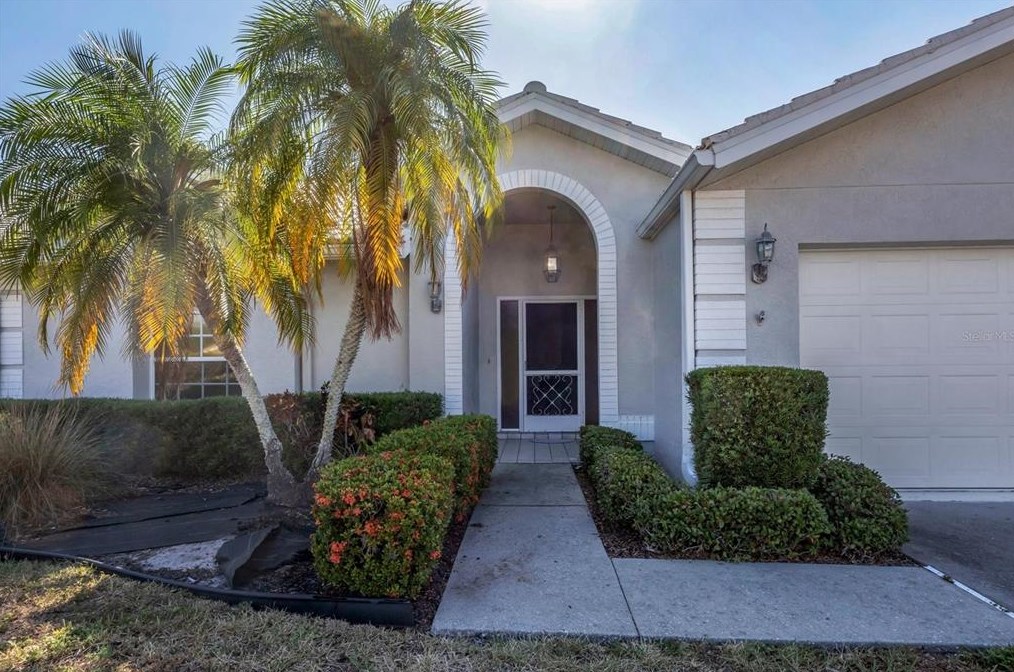 6409 Stone River Rd, Bradenton FL  34203-7818 exterior