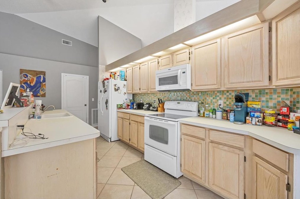 6409 Stone River Rd, Bradenton FL  34203-7817 exterior