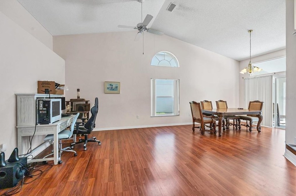 6409 Stone River Rd, Bradenton FL  34203-7817 exterior