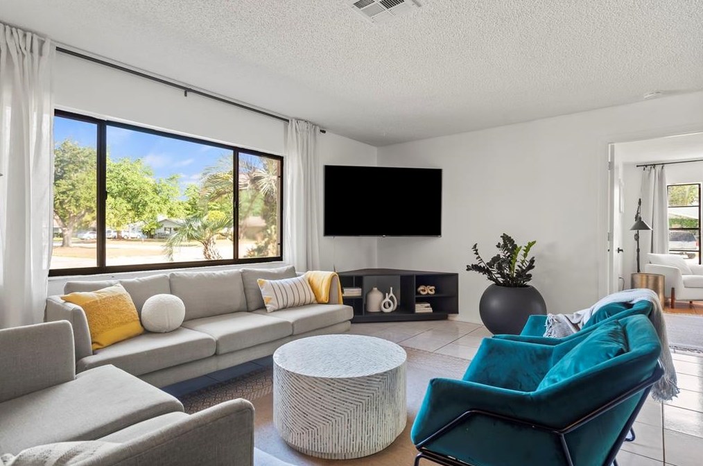 1477 Georgetowne Dr, Sarasota FL  34232-2011 exterior