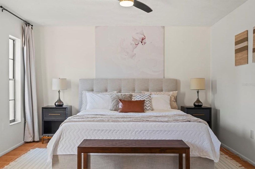 1477 Georgetowne Dr, Sarasota FL  34232-2011 exterior