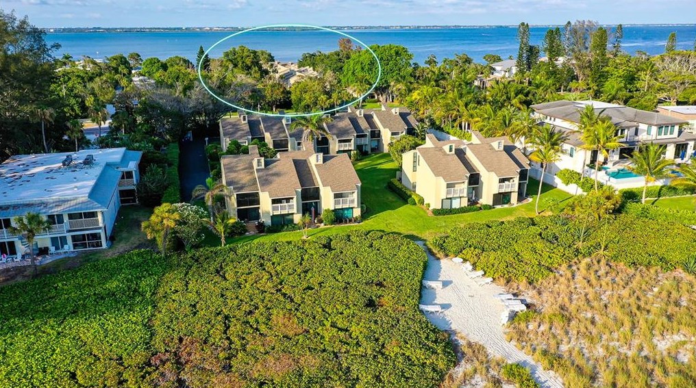 5260 Gulf Of Mexico Dr, Longboat Key FL  34228-2008 exterior