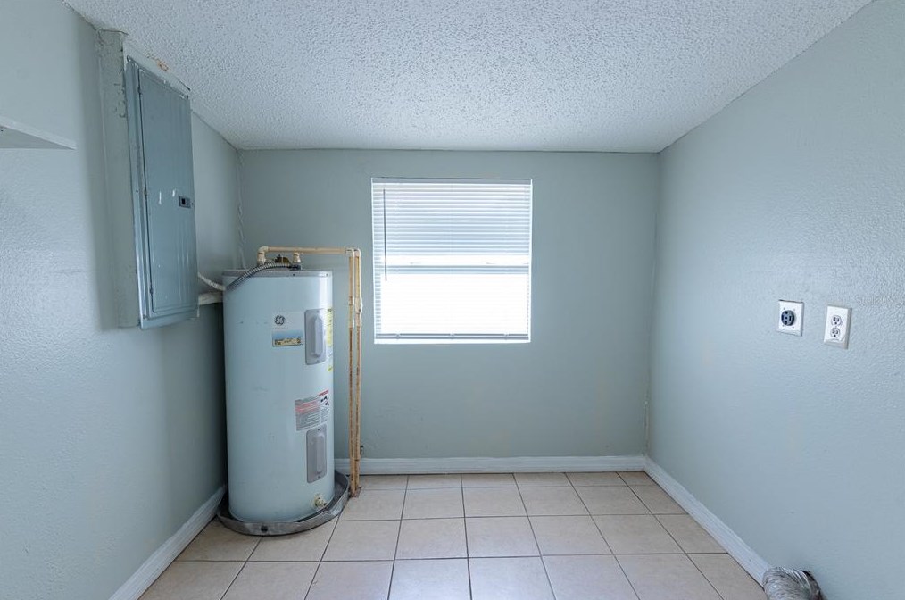 3811 Walnut Ave, Sarasota FL  34234-5540 exterior