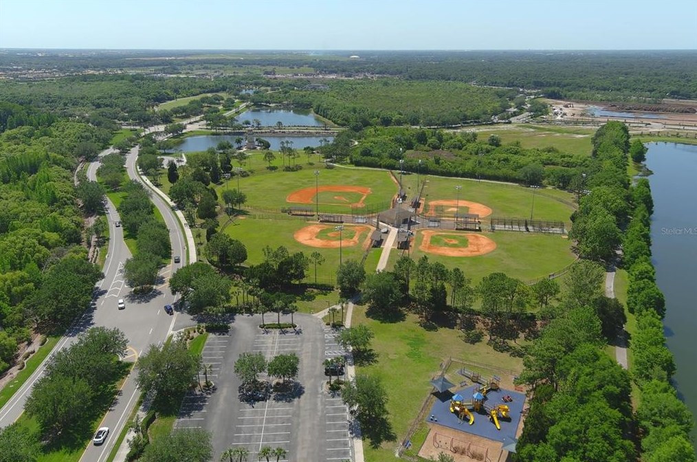 8311 Eagle Is Pl, Bradenton FL  34212-9323 exterior